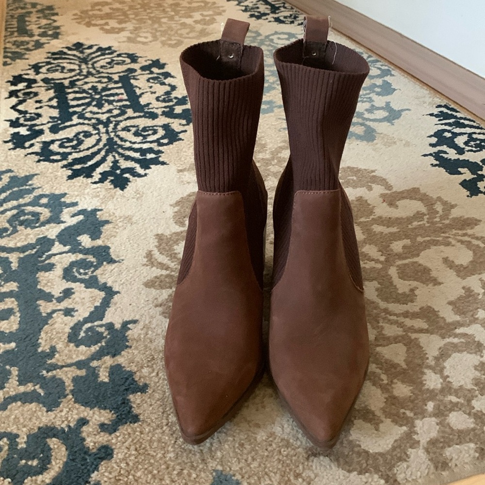 Brown sweater and suede block heel fashion boot